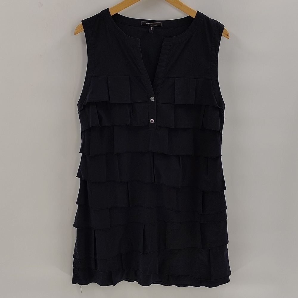 BCBGMaxazria black dress ruffle throughout size large mini two button v neck